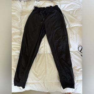 Lululemon dance studio jogger